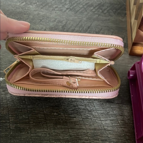 NWT Pink Floral Wallet with Gold Accents - Picture 5 of 7